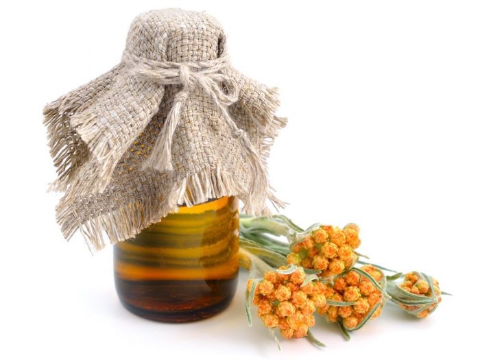 21 Amazing Benefits of Helichrysum Essential Oil – The Oily Guru